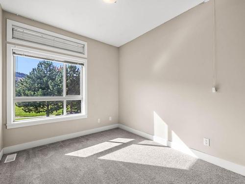 40-175 Holloway Drive, Kamloops, BC - Indoor Photo Showing Other Room