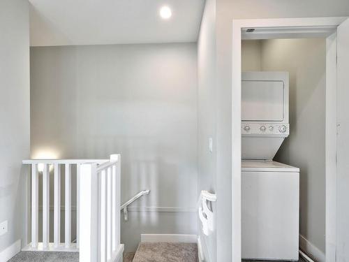 40-175 Holloway Drive, Kamloops, BC - Indoor Photo Showing Laundry Room