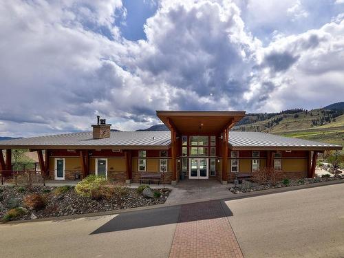 40-175 Holloway Drive, Kamloops, BC - Outdoor With Deck Patio Veranda