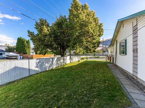 3330 Westsyde Rd, Kamloops, BC - Outdoor