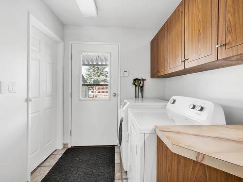 6394 Barnhartvale Road, Kamloops, BC - Indoor Photo Showing Laundry Room