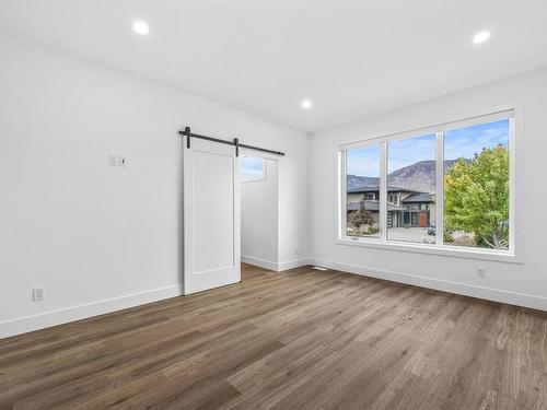 240 Holloway Drive, Kamloops, BC - Indoor Photo Showing Other Room