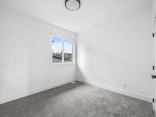 240 Holloway Drive, Kamloops, BC - Indoor Photo Showing Other Room