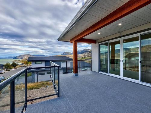 240 Holloway Drive, Kamloops, BC - Outdoor