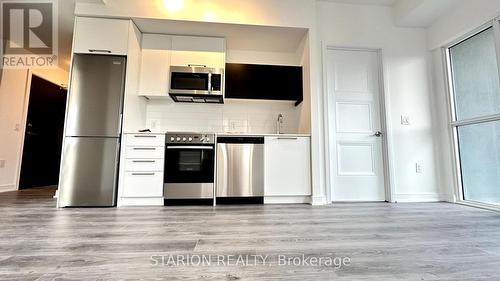 513 - 25 Neighbourhood Lane, Toronto, ON - Indoor Photo Showing Kitchen