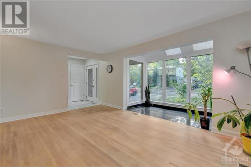 1598 Abbey Road, Ottawa, ON - Indoor Photo Showing Other Room