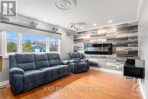 35 Elgin Street N, Athens, ON - Indoor Photo Showing Living Room With Fireplace