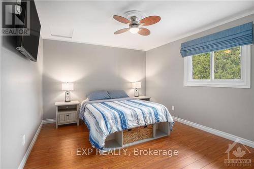 35 Elgin Street N, Athens, ON - Indoor Photo Showing Bedroom