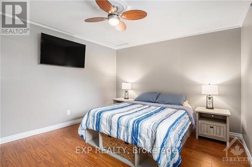 35 Elgin Street N, Athens, ON - Indoor Photo Showing Bedroom