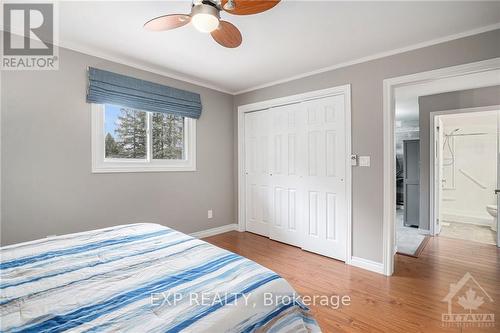 35 Elgin Street N, Athens, ON - Indoor Photo Showing Bedroom