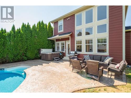 357 Quilchena Drive, Kelowna, BC - Outdoor With In Ground Pool With Exterior