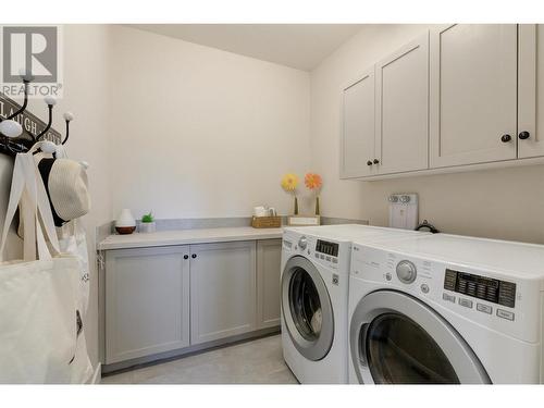 357 Quilchena Drive, Kelowna, BC - Indoor Photo Showing Laundry Room