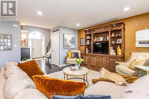 49 - 70 Tanoak Drive, London, ON - Indoor Photo Showing Living Room