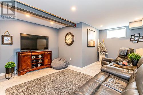 49 - 70 Tanoak Drive, London, ON - Indoor