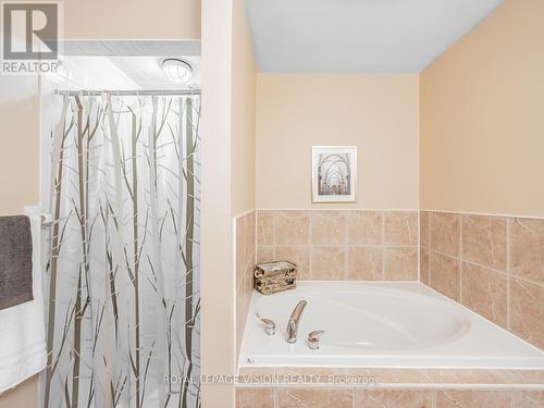 7 Rockrose Drive, Brampton, ON - Indoor Photo Showing Bathroom