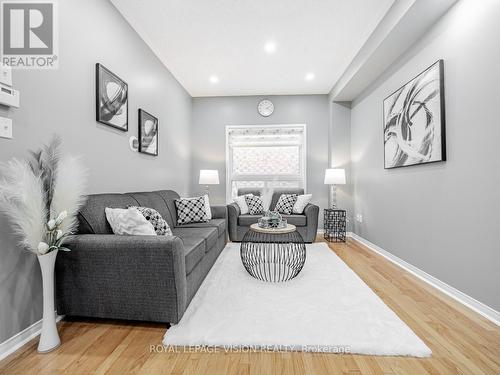 7 Rockrose Drive, Brampton, ON - Indoor Photo Showing Living Room