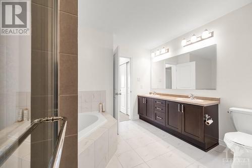 69 Defence Street, Ottawa, ON - Indoor Photo Showing Bathroom