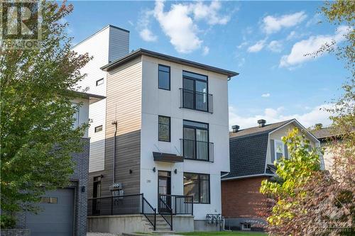 288 Duncairn Avenue Unit#3, Ottawa, ON - Outdoor