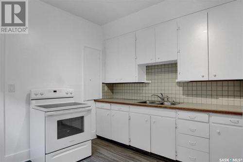 2136 Wallace Street, Regina, SK - Indoor Photo Showing Kitchen With Double Sink