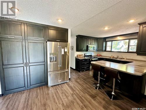 1512 106Th Street, North Battleford, SK - Indoor Photo Showing Kitchen