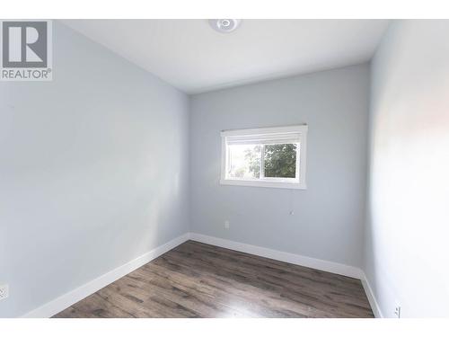 1056 Martin Avenue Unit# 2, Kelowna, BC - Indoor Photo Showing Other Room