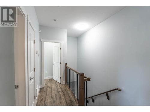 1056 Martin Avenue Unit# 2, Kelowna, BC - Indoor Photo Showing Other Room