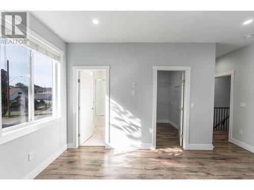 1056 Martin Avenue Unit# 2, Kelowna, BC - Indoor Photo Showing Other Room