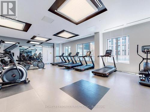 1003 - 99 Broadway Avenue, Toronto, ON - Indoor Photo Showing Gym Room