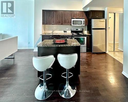 2001 - 215 Fort York Boulevard, Toronto, ON - Indoor Photo Showing Kitchen With Stainless Steel Kitchen