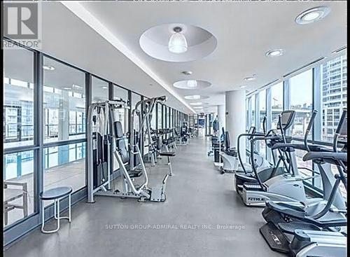 2001 - 215 Fort York Boulevard, Toronto, ON - Indoor Photo Showing Gym Room