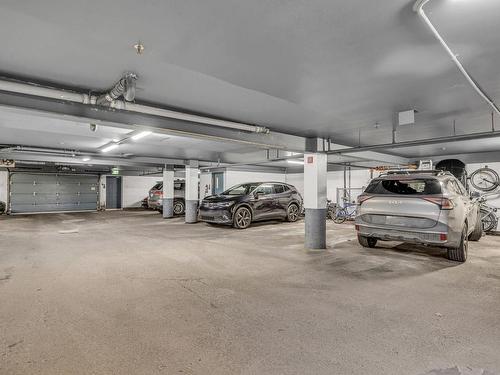 Garage - 204-880 Rue Laudance, Québec (Sainte-Foy/Sillery/Cap-Rouge), QC - Indoor Photo Showing Garage