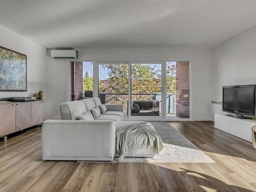 Salon - 204-880 Rue Laudance, Québec (Sainte-Foy/Sillery/Cap-Rouge), QC - Indoor Photo Showing Living Room