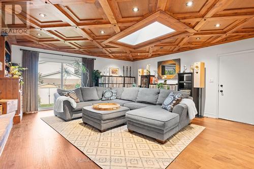 164 Ellwood Drive E, Caledon, ON - Indoor Photo Showing Living Room