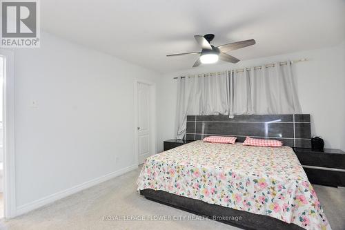 11 Lyndbrook Crescent, Brampton, ON - Indoor Photo Showing Bedroom