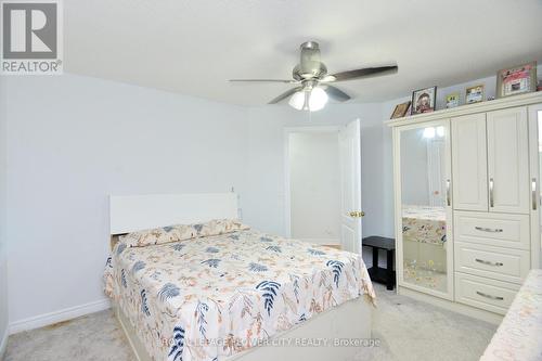 11 Lyndbrook Crescent, Brampton, ON - Indoor Photo Showing Bedroom