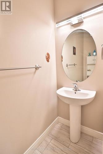 72 Carolina Crescent, St. Thomas, ON - Indoor Photo Showing Bathroom