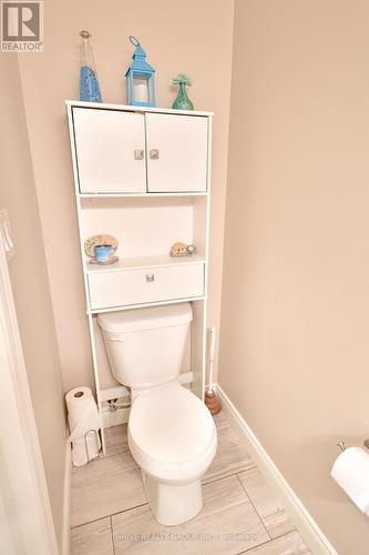 72 Carolina Crescent, St. Thomas, ON - Indoor Photo Showing Bathroom