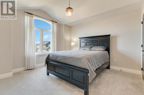 1056 Trailsway Avenue, London, ON - Indoor Photo Showing Bedroom