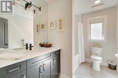 1056 Trailsway Avenue, London, ON - Indoor Photo Showing Bathroom