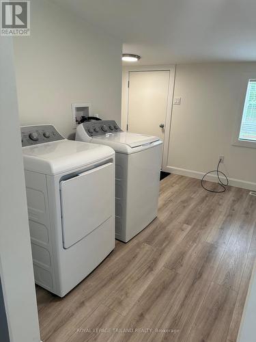 451 South Street, London, ON - Indoor Photo Showing Laundry Room