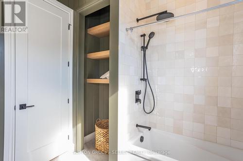 22679 Troops Road, Strathroy-Caradoc (Mount Brydges), ON - Indoor Photo Showing Bathroom