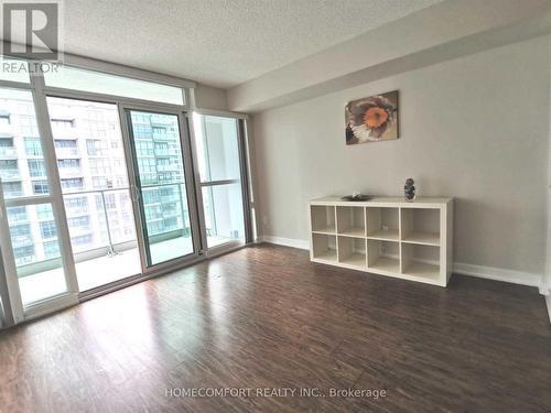 915 - 15 Singer Court, Toronto, ON - Indoor Photo Showing Other Room