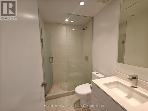 3112 - 7 Grenville Street, Toronto, ON - Indoor Photo Showing Bathroom