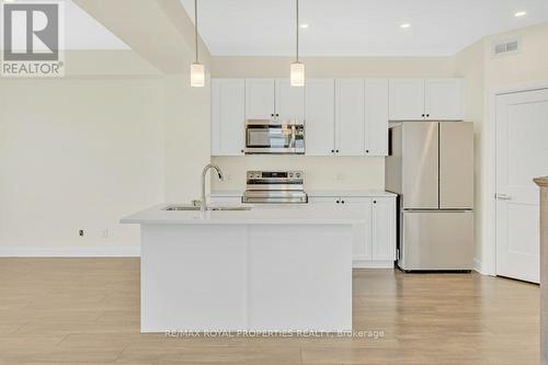 1407 Summer Street, Kingston, ON - Indoor Photo Showing Kitchen