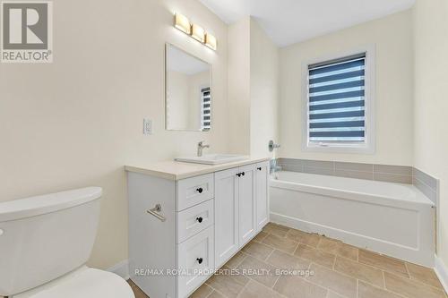 1407 Summer Street, Kingston, ON - Indoor Photo Showing Bathroom