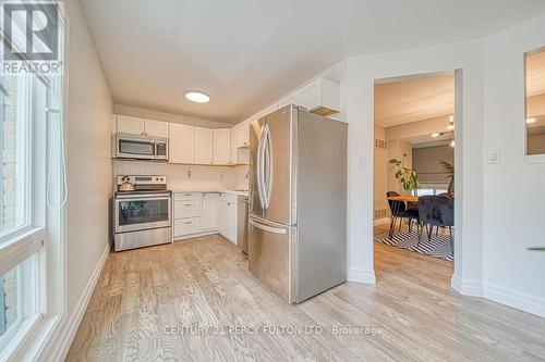 43 - 1133 Ritson Road N, Oshawa, ON - Indoor Photo Showing Kitchen