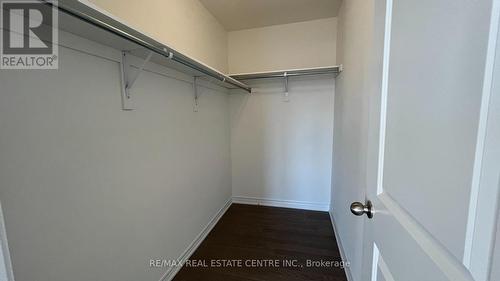 556 Red Elm Road, Shelburne, ON - Indoor With Storage