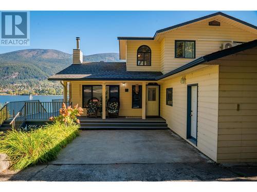 350 Johnstone  Road, Nelson, BC - Outdoor