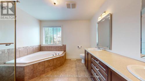 1545 Mulberry Street, London, ON - Indoor Photo Showing Bathroom