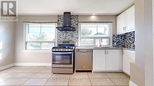 Main - 127 Moffatt Street E, St. Catharines, ON - Indoor Photo Showing Kitchen